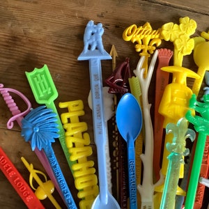 Vintage swizzle sticks lot of 30 collection bar decor or party. Bright fun plastic souvenir drink stirrers for staging retro bar or man cave
