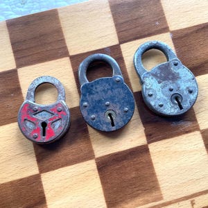 Vintage padlocks no keys lot of 3 old antique locks for decor art sculpture collection Yale junior vigilant red made in Canada steel iron
