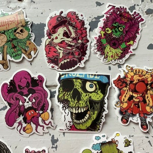 Naklejki winylowe Zombie - zestaw 14 groteskowych, fajnych naklejek z PVC, które możesz używać na laptopie, rowerze, kasku, deskorolce. Dzień zmarłych nieumarłych #E