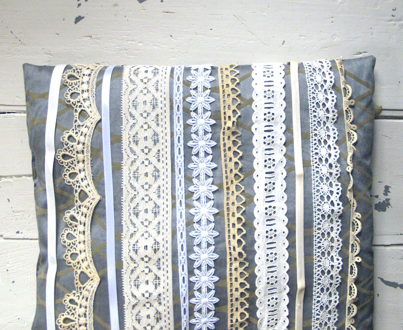 Vintage white lace sampler, mixed pack of 12 pieces of vintage lace, ribbon, trim, 24 each piece, destash sewing scrapbook art trim image 3