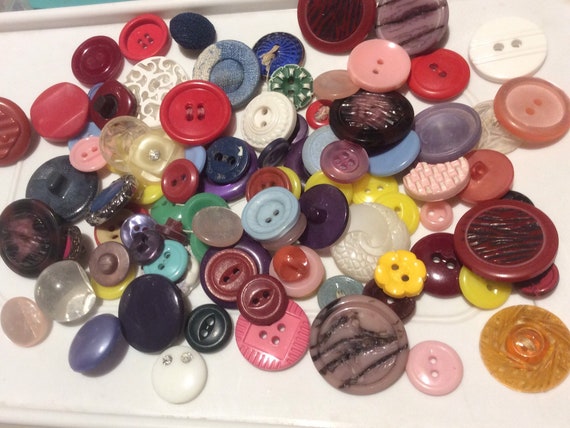 Vintage Red Sewing Buttons Bulk Lot 1 Cup Crafts Collecting