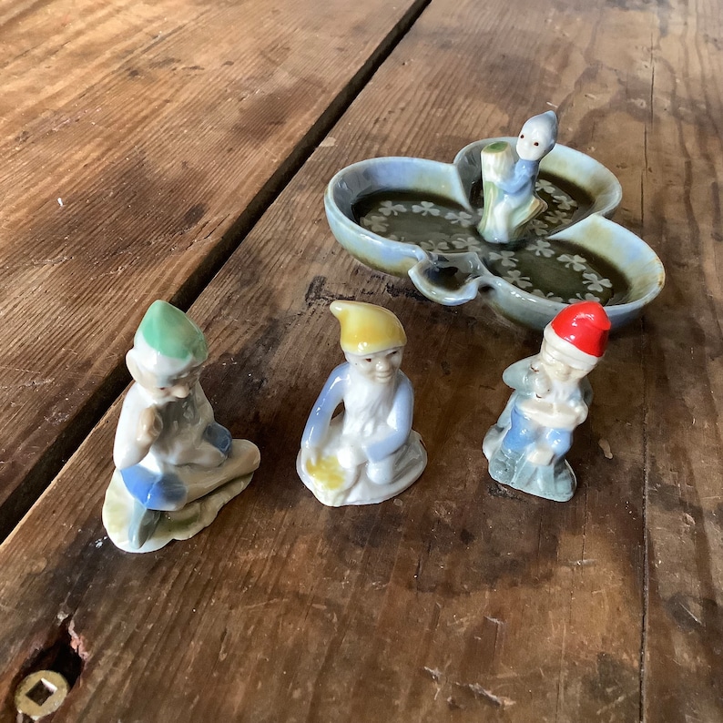 Rare wade whimsies leprechaun CHOOSE ONE of 3 stamped made in Ireland cobbler gnomes red yellow blue hat vintage image 1