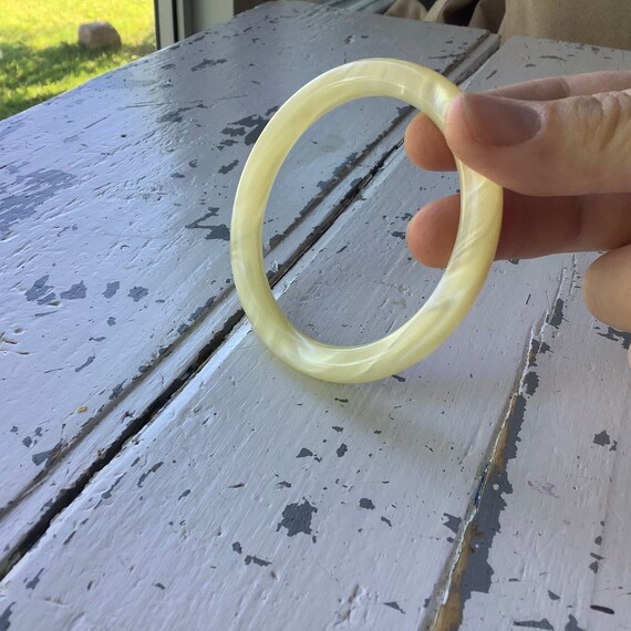 Iridescent optic white plastic bangle, vintage mo… - image 6