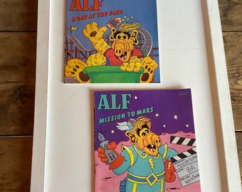 Alf tv show 1987 kids books pair of 2 Alien productions checkerboard press, retro 80s funny sitcom nostalgic Alf At the fair Mission to mars