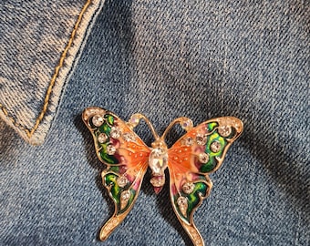 蝶のブローチ。シェルの蝶のブローチ。ビンテージ ブローチ。蝶のピン