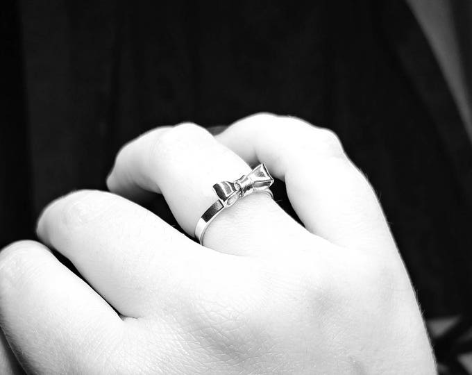 Bow Tie Ring