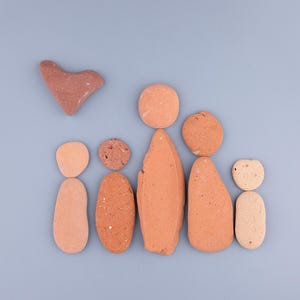 Familie van vijf Pebble Art DIY-set – handgemaakte foto-knutselset – kusthuisdecorcadeau – eenvoudig, beginnersvriendelijk