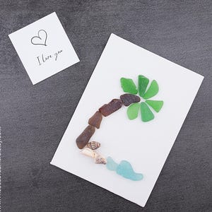 DIY-kunstpakket Island Serenity | Handgemaakte zeeglazen palmboom | Symbolisch kustdecorHandgemaakt kiezelkunstcadeau