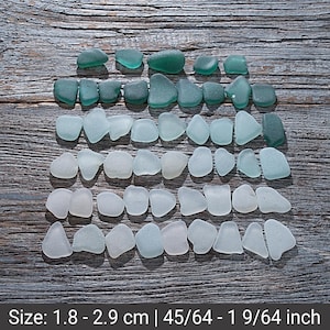 Teal, Blau und Weiß Seeglas-Mix 50 Stück Mittleres bis kleines Strandglas für Kunst, Dekor. Echte gemischte Seeglas Masse