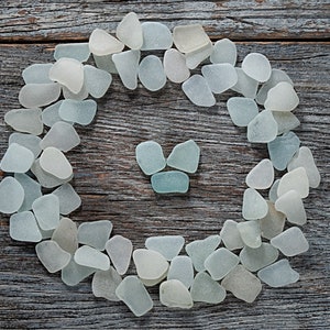 White blue sea glass bulk 70pcs. MEDIUM sea glass. Wedding sea glass, Beach house decor zdjęcie 7