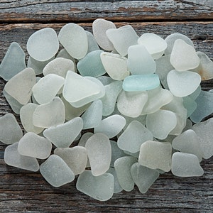 White blue sea glass bulk 70pcs. MEDIUM sea glass. Wedding sea glass, Beach house decor zdjęcie 6