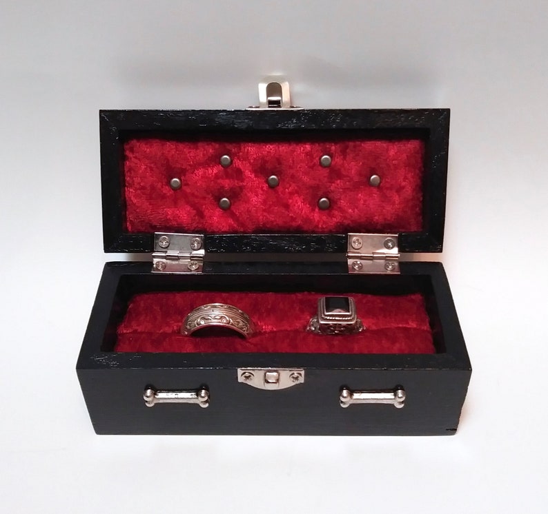 coffin ring box