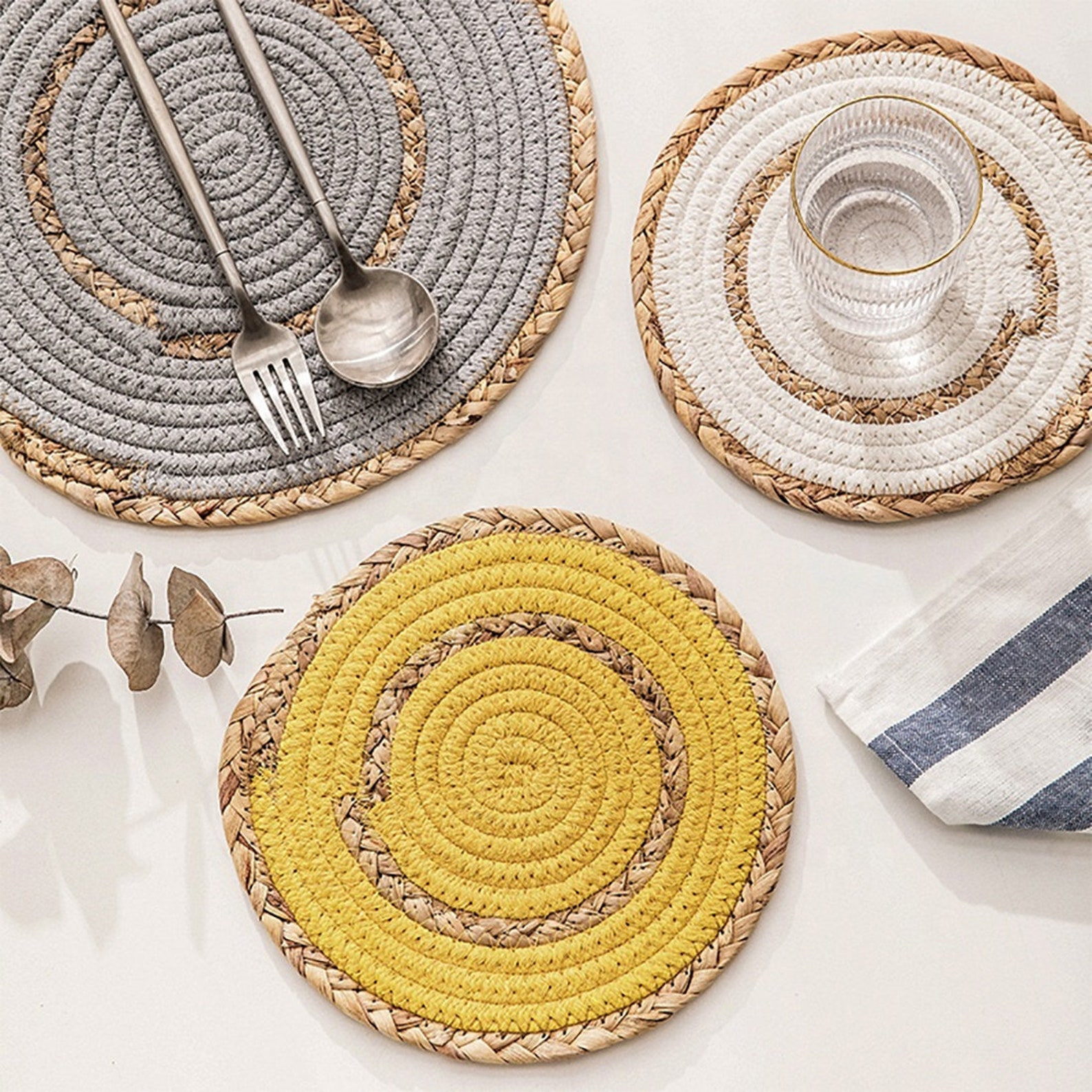 ChicWishStore Hand Woven Rattan Cotton Rope Round Placemats