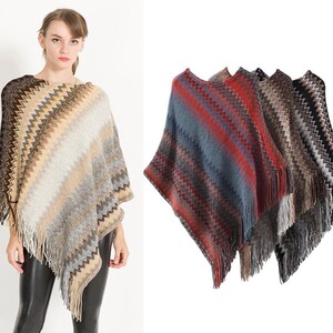 Color Block Women Zig-Zag Chevron Pullover Fringe Lightweight Knit Poncho Sweater Fall Fashion Trend, 3 Available Colors