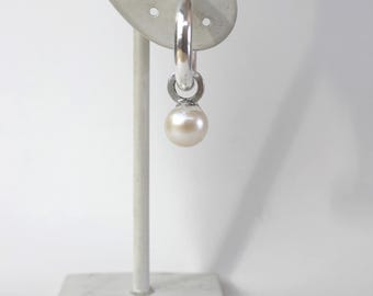 Ohrringe aus 925er Sterlingsilber mit Perlenanhängern