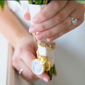 Gold Or Silver Dad/Mom Heart Round Rhinestone Wrap , Wedding Bouquet Charm, Locket Memory, Wedding Accessories, Bridal Bouquet Charm