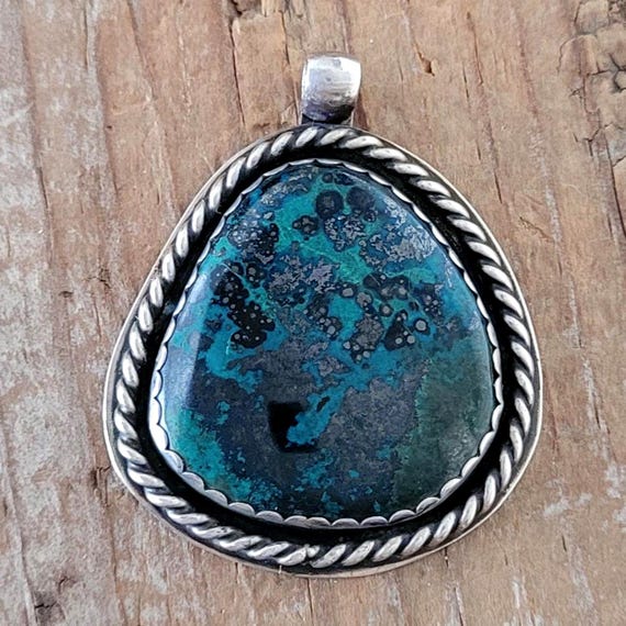 Chrysocolla Pendant of Infinite Interest