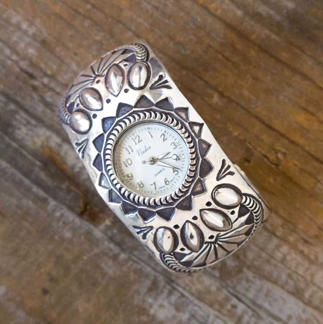 銀製　Ag925 手鏡　ユリ Sterling Silver Watchband Cuff by Jennie Blackgoat, Diné (navajo