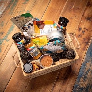 Caribbean Deluxe Foodie Basket