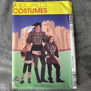 Patrón McCalls 8450 para disfraz de caballero infantil, talla 5/6, costura medieval para Halloween.