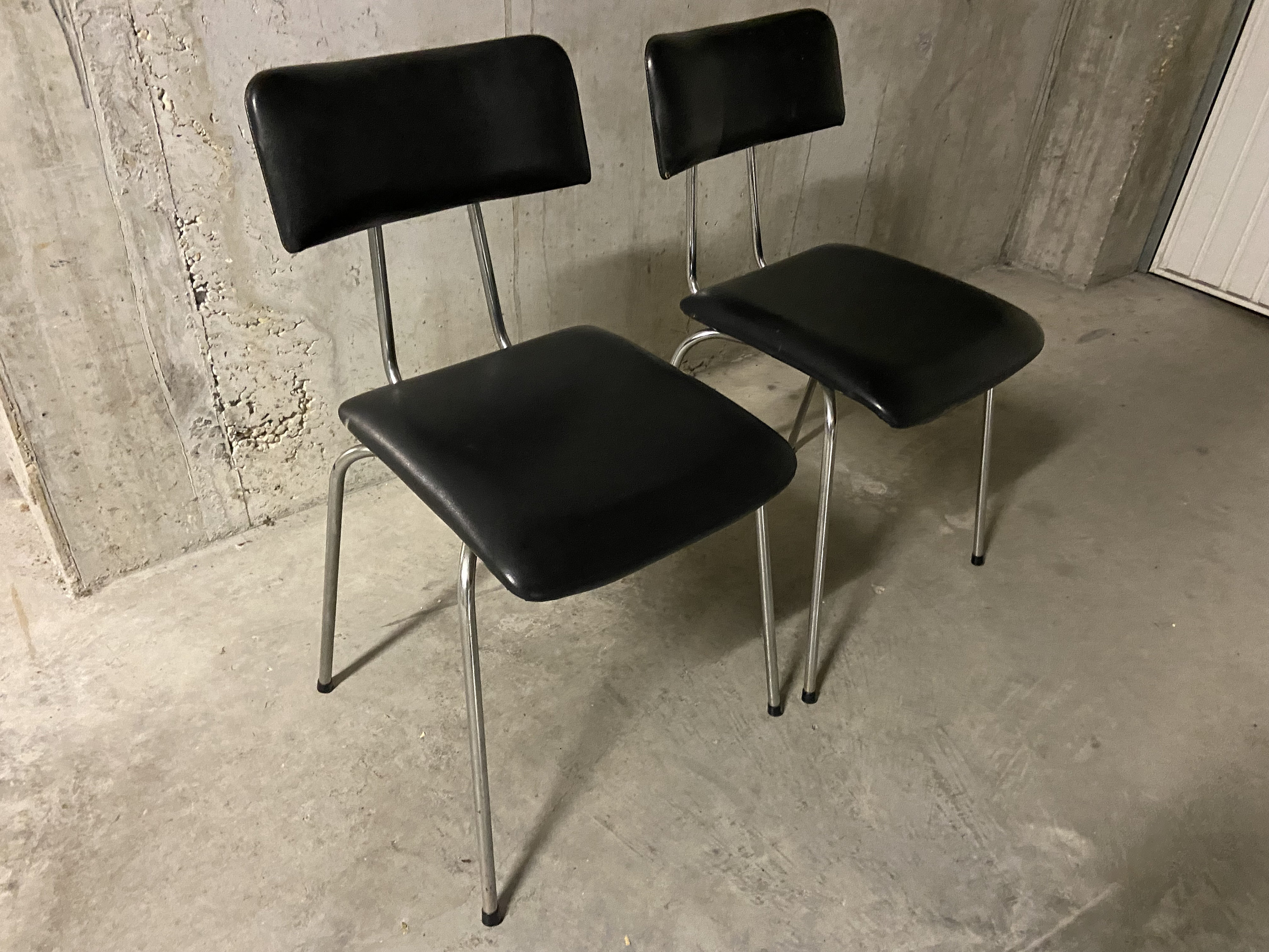 Paire De Chaises D'usine