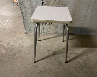 Tabouret en formica années 70