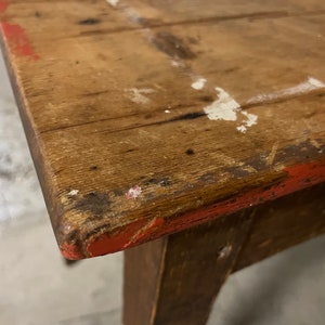 Table d'appoint en bois image 5