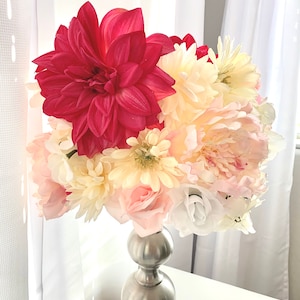 Flowery lamp shade