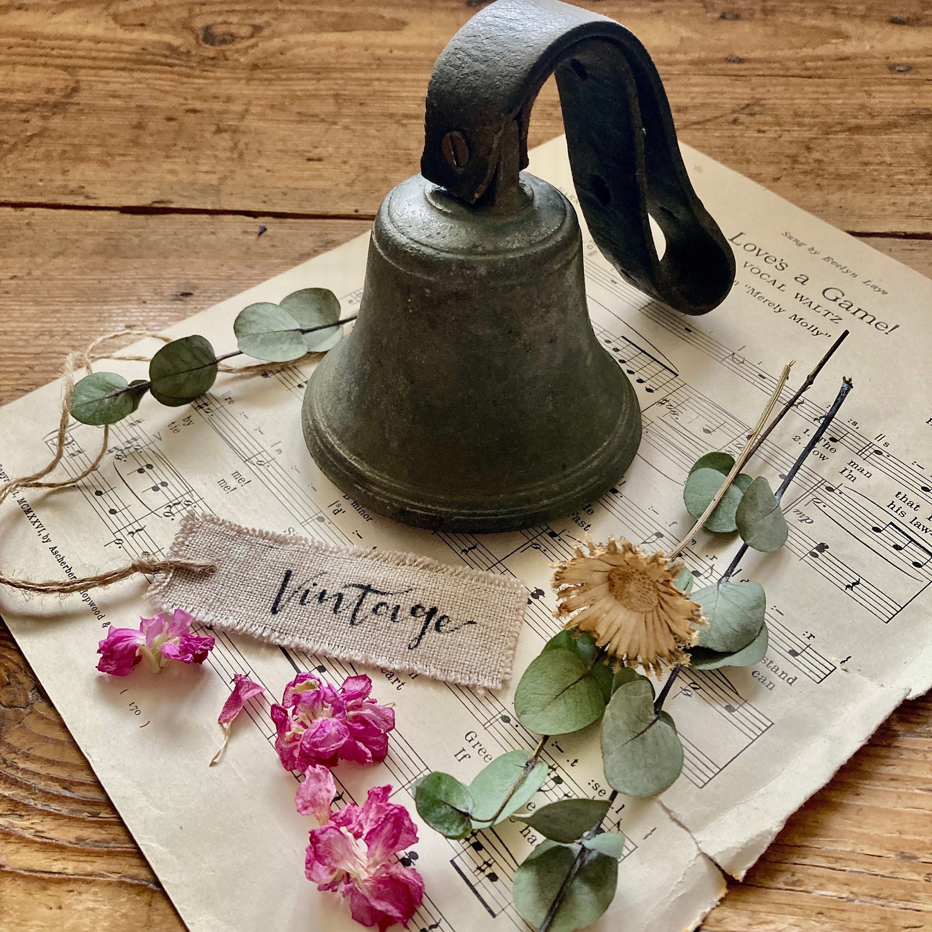 Vintage-inspired Brass Bell Garland (16 bells, 30” L) – Best Life