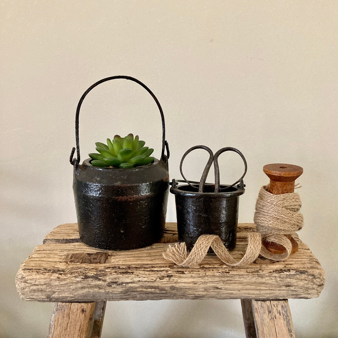Small Vintage Cast Iron Glue Pot, Cast Iron Glue Pot , Vintage Pot, Rustic Pot, Upcycled Plant
