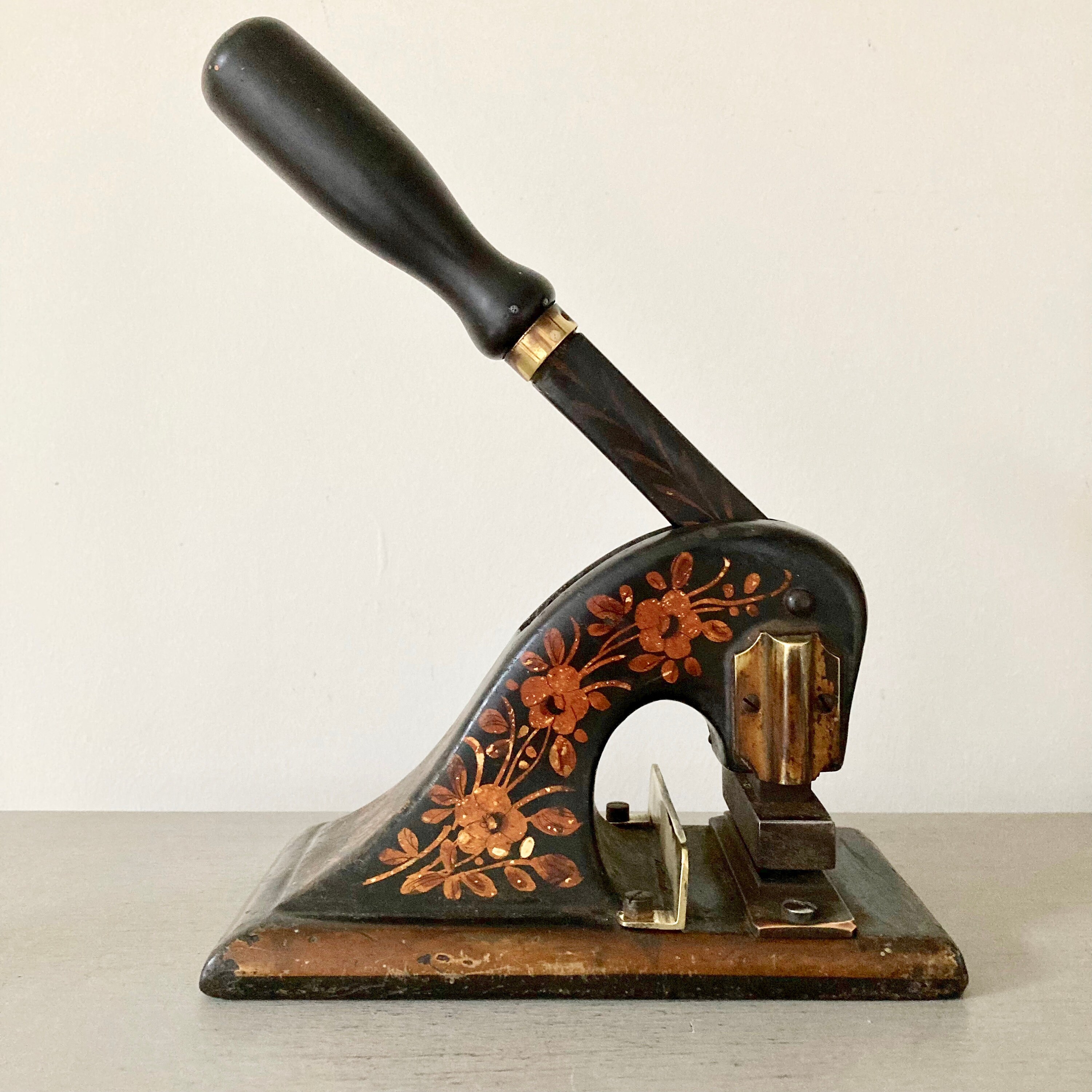 Victorian Cast Iron Embossing Stamp Embossing Press Cast Etsy