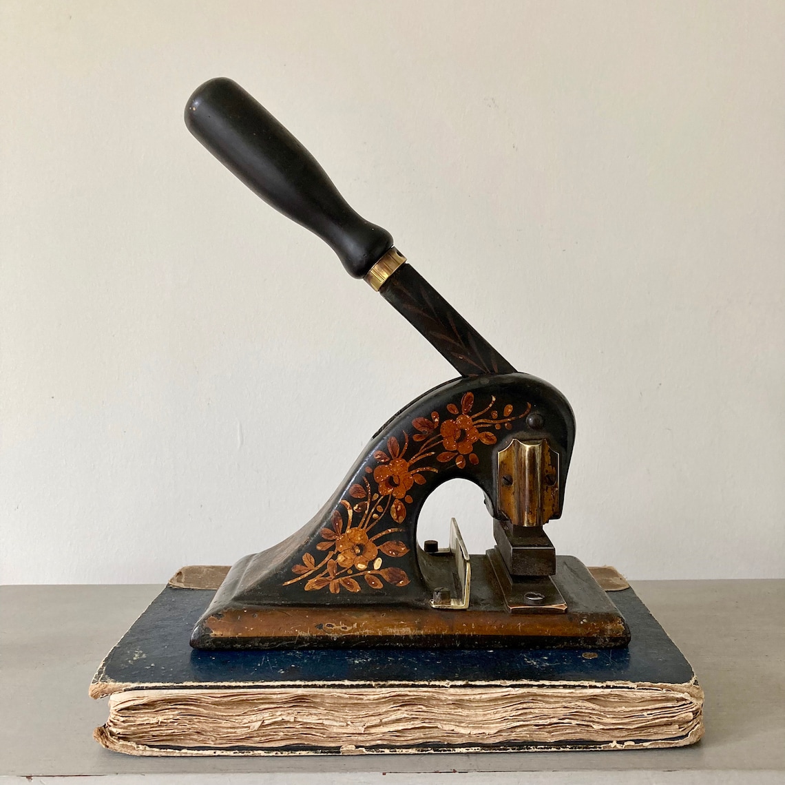 Victorian Cast Iron Embossing Stamp Embossing Press Cast Etsy