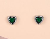 希少品◆CHROME HEARTS◆TINY E DANGLE EMERALD EARRINGS chrome-hearts-22k-gold-emerald