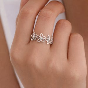 Anillo infinito con flor de nomeolvides en plata de ley, anillo floral, tallas 5-8 de EE. UU.