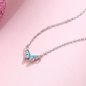 Petit collier papillon opale en argent sterling, argent ou or, opale bleue ou opale blanche