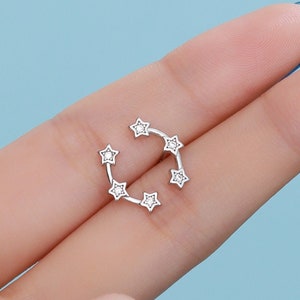 Kolczyki Tiny Star Trio ze srebra próby 925, srebra, złota lub różowego złota, kolczyki z trzema gwiazdkami, kolczyki Tiny Star, kolczyki z konstelacją