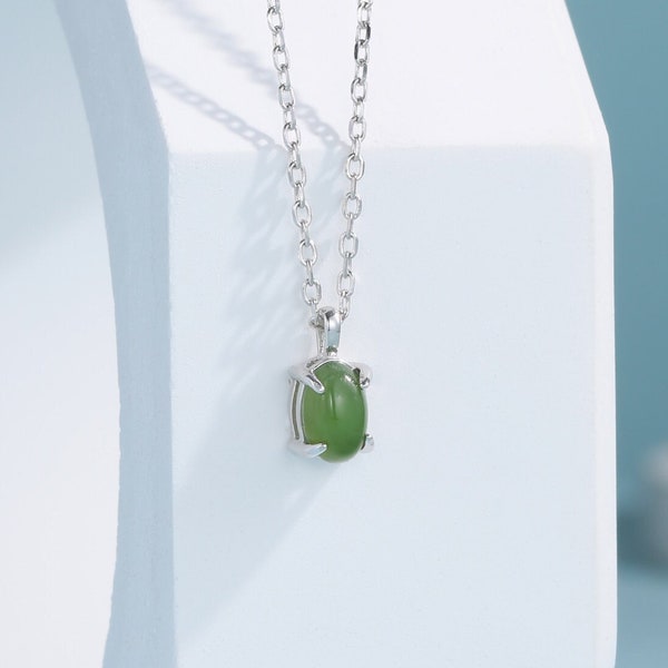 Collier ovale en jade vert véritable en argent sterling, collier cabochon ovale en jade délicat, collier en jade naturel