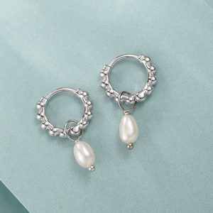Orecchini a cerchio con perle d'acqua dolce naturali in argento sterling, orecchini pendenti semplici con perle punteggiate, argento, oro o oro rosa