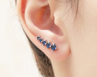 Boucles d'oreilles sur chenilles en cristal CZ bleu saphir en argent sterling, argent ou or