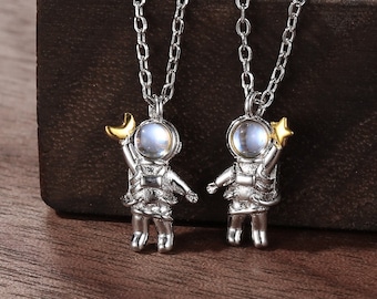 Collar de mejores amigas, collar con colgante de astronauta en plata de ley con piedra lunar sintética, collar de astronauta, collar de amistad
