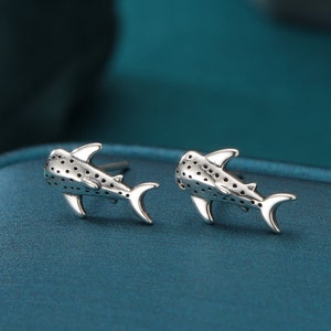 Zeer kleine walvishaai-oorbellen in sterlingzilver, zilver of goud of roségoud, schattige walvishaai-oorbellen