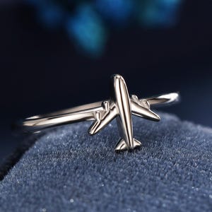 Liten flygplansring i sterlingsilver, silver- eller guldfinish, justerbar storlek, miniatyrflygplanssmycken, flygplansring, flygplanssmycken