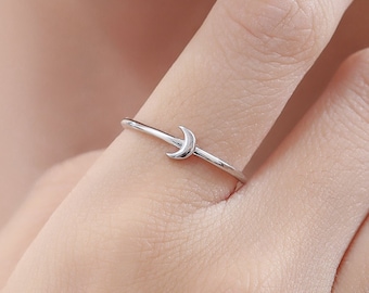 Extra Tiny Little Moon Skinny Ring in Sterling Silver, Single Moon Delicate Ring, Silver Moon Ring, Simple and Minimal