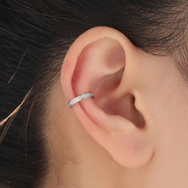 CZ Ear Cuff in Sterling Silver, Silver or Gold, Simple Piercing Free Earrings, Minimalist Ear Cuff, Diamond CZ Ear Cuff