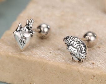 18G sterlingzilveren anatomische hart- en hersenoorbellen met schroefsluiting
