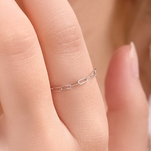 Sterling Silver Skinny Paperclip Chain Ring, US Size 4 5 6 7 Chain Ring, Sparkling Silver Ring, Soft chain Ring in Sterling Silver