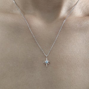 Petit collier pendentif étoile du Nord en argent sterling avec opale bleue, argent ou or ou or rose, collier étoile, collier petite étoile opale image 1