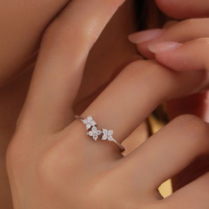 Hortensien Blumenstrauß CZ Blume Ring in Sterling Silber, US Größe 5 -8, vier Kristall Blume Ring, kleine CZ Ring