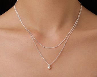 Collar con colgante de doble capa de perla de agua dulce auténtica en plata de ley