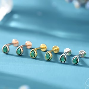 Boucles d'oreilles en argent sterling, argent ou or ou or rose, gouttelettes de la ZC vert émeraude filetées à l'intérieur/fond vissé/